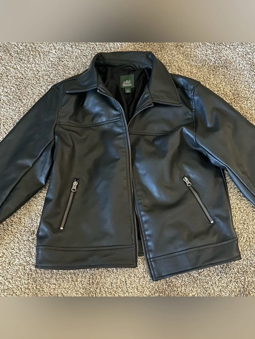 Leather jacket (perfect condition, worn once!!)